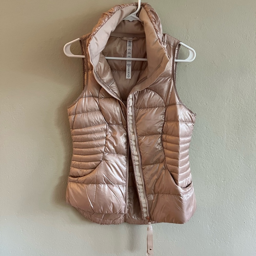 Lululemon Rose Gold Puffer Vest size 6